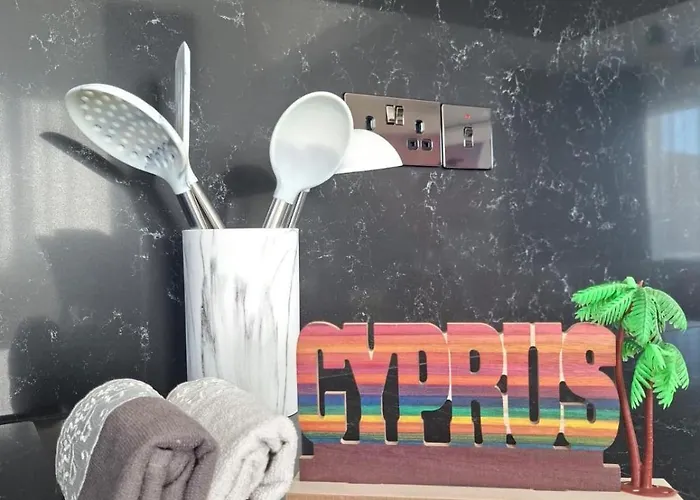 Apartman Modern & Cozy 1br Szotíra